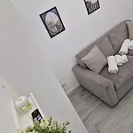 Carpe Diem Airport Appartement